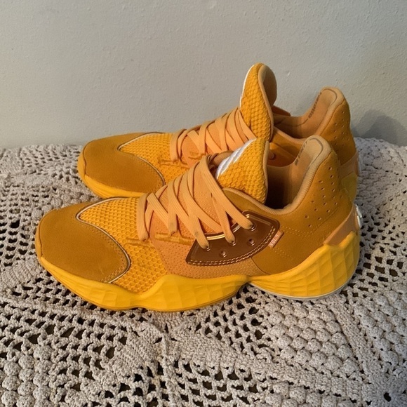 Adidas James Harden VOL 4 Yellow Athletic shoes Size 6 1/2 - Picture 3 of 5